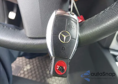 2008 Mercedes-Benz C 300 Luxury 4Matic/Sport 4Matic from USA, damaged, VIN WDDGF81XX8F146122